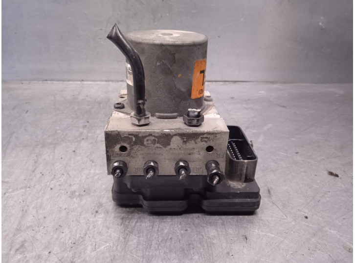 Recambio de abs para hyundai ix20 gl classic referencia OEM IAM 58920 1K589 MOBIS