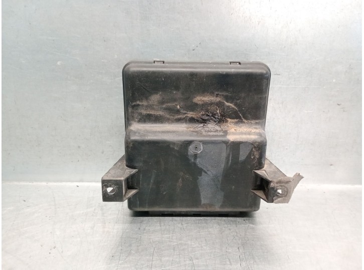 Replacement central locking ECU for Land Rover Range Rover (LP) 2.5 turbodiesel OEM IAM reference AMR3357 