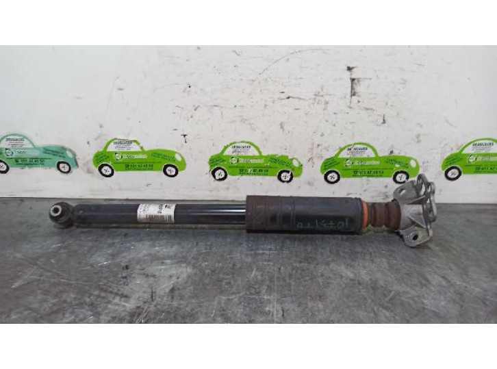 Replacement rear right shock absorber for Opel Corsa E 1.4 16V Turbo OEM IAM reference 13393770 