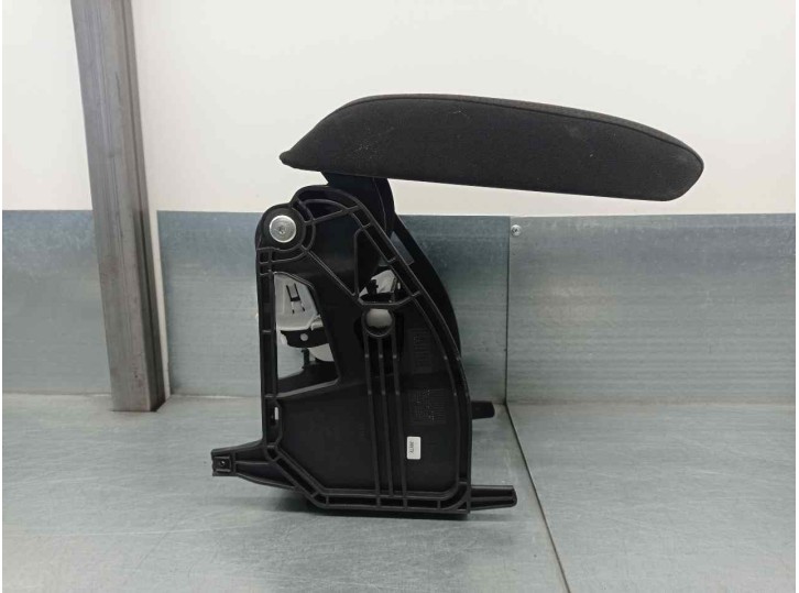 Recambio de apoyabrazos central para skoda octavia combi (5e5) 1.5 16v tgi bivalent. gasolina / cng referencia OEM IAM 5E0864207