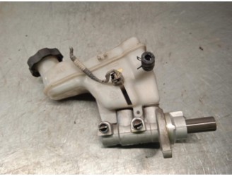 Recambio de bomba freno para hyundai ix20 gl classic referencia OEM IAM 585101J100  