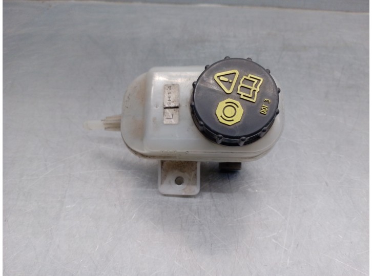 Recambio de deposito liquido frenos para mazda cx-7 (er) 2.2 turbodiesel cat referencia OEM IAM EH1443550A 