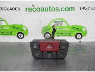 Replacement hazard warning switch for Fiat Panda (169) 1.2 CAT OEM IAM reference 735340577 