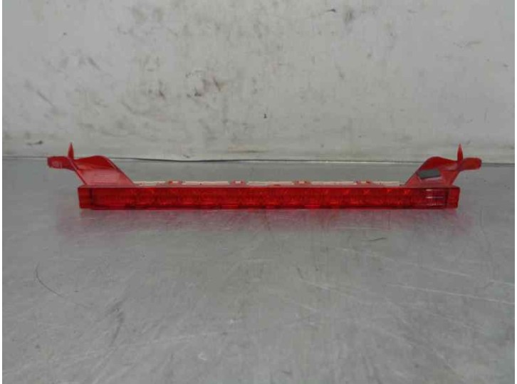 Recambio de luz central de freno para bmw serie 1 berlina (e81/e87) 2.0 16v diesel cat referencia OEM IAM 63256931397 