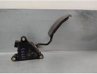 Recambio de potenciometro pedal para renault megane ii berlina 5p 1.5 dci diesel referencia OEM IAM 8200153268  