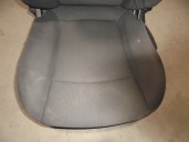 Recambio de asiento delantero izquierdo para chevrolet cruze 1.8 cat referencia OEM IAM  TELA NEGRA 4 PUERTAS