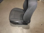 Recambio de asiento delantero izquierdo para chevrolet cruze 1.8 cat referencia OEM IAM  TELA NEGRA 4 PUERTAS