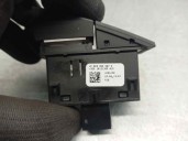 Replacement hazard warning switch for Skoda Octavia Combi (5E5) 1.5 16V TGI bivalent petrol / CNG OEM IAM reference 5E0953507E 