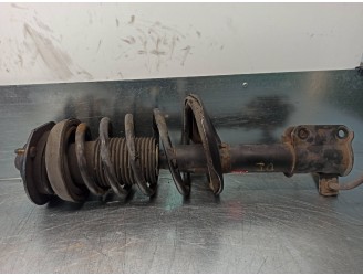 Recambio de amortiguador delantero izquierdo para daewoo leganza 2.0 cat referencia OEM IAM  334212 KYB