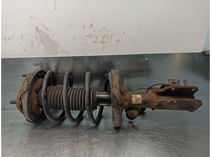 Recambio de amortiguador delantero derecho para mazda premacy (cp) 2.0 turbodiesel cat referencia OEM IAM CB8034700A  