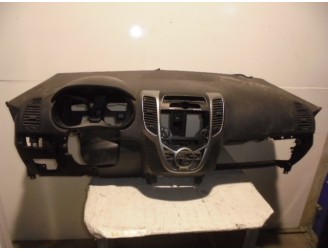 Recambio de salpicadero para hyundai ix20 gl classic referencia OEM IAM NEGRO 