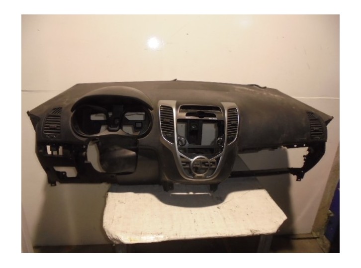 Replacement dashboard for Hyundai ix20 GL Classic OEM IAM reference BLACK 