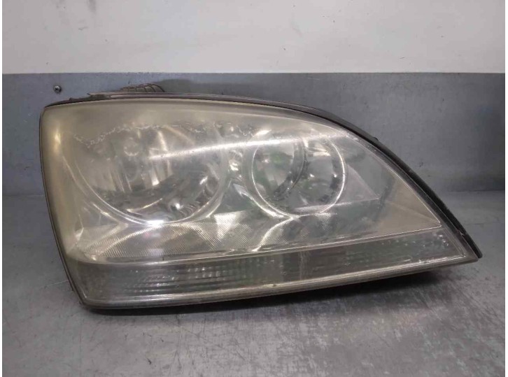 Recambio de faro derecho para kia sorento 2.5 crdi cat referencia OEM IAM 921023E030  5 PUERTAS