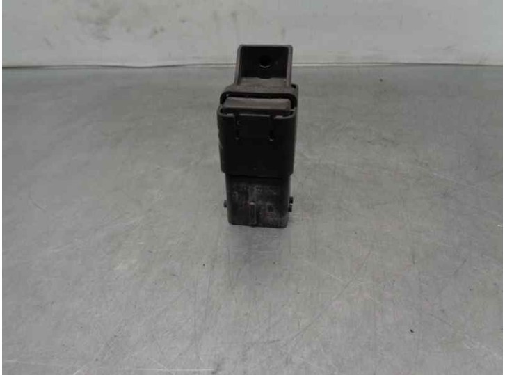 Recambio de caja precalentamiento para ford focus c-max (cap) 2.0 tdci cat referencia OEM IAM 3M5T2504AC 