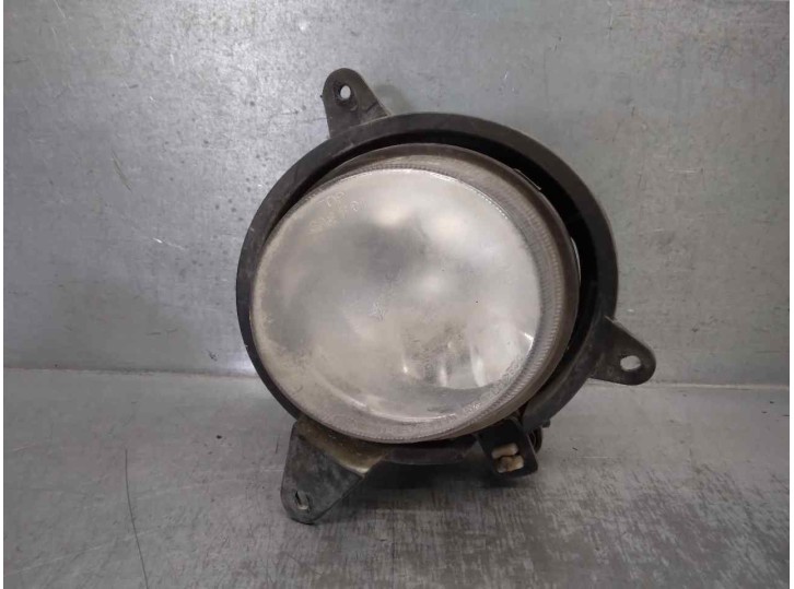 Recambio de faro antiniebla izquierdo para kia sorento 2.5 crdi cat referencia OEM IAM 922013E011 