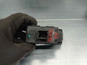Recambio de mando elevalunas trasero izquierdo para opel insignia berlina 2.0 cdti cat referencia OEM IAM 13301888 