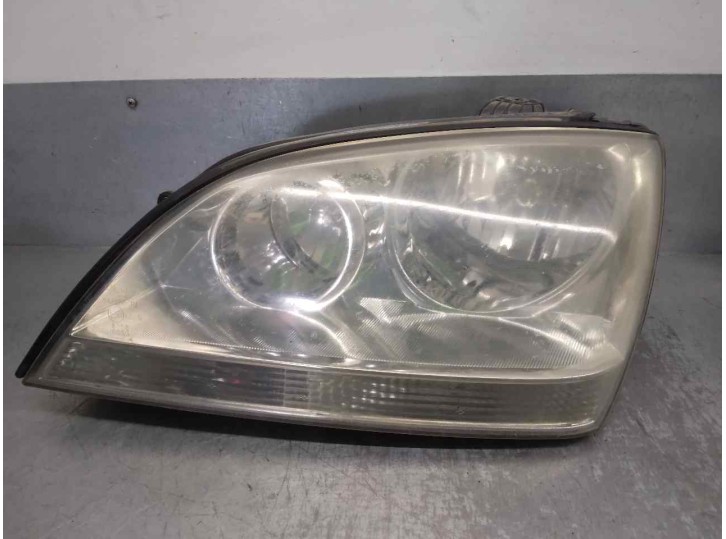 Recambio de faro izquierdo para kia sorento 2.5 crdi cat referencia OEM IAM 921013E130  