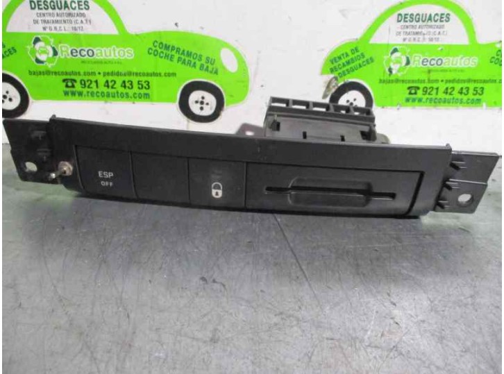 Recambio de botones salpicadero para peugeot 207 1.4 referencia OEM IAM 9656992177 