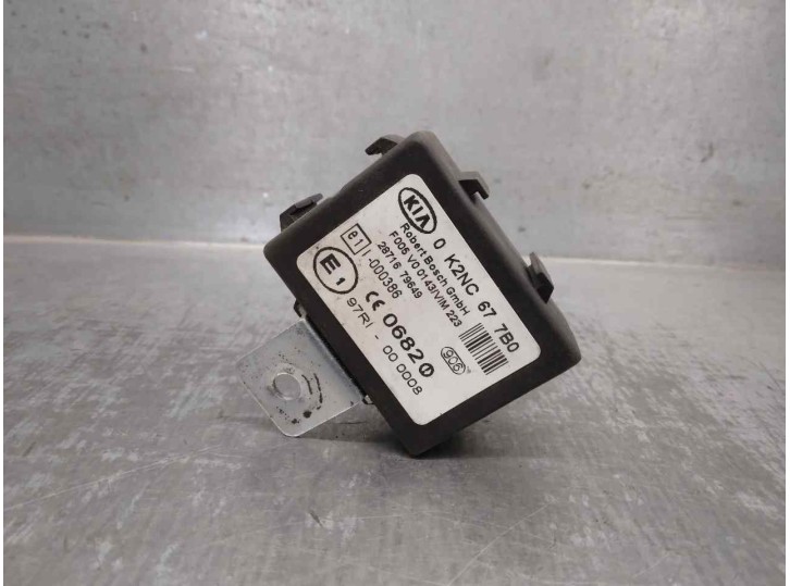 Recambio de centralita inmovilizador para kia sorento 2.5 crdi cat referencia OEM IAM 0K2NC677B0 F005V00143 BOSCH