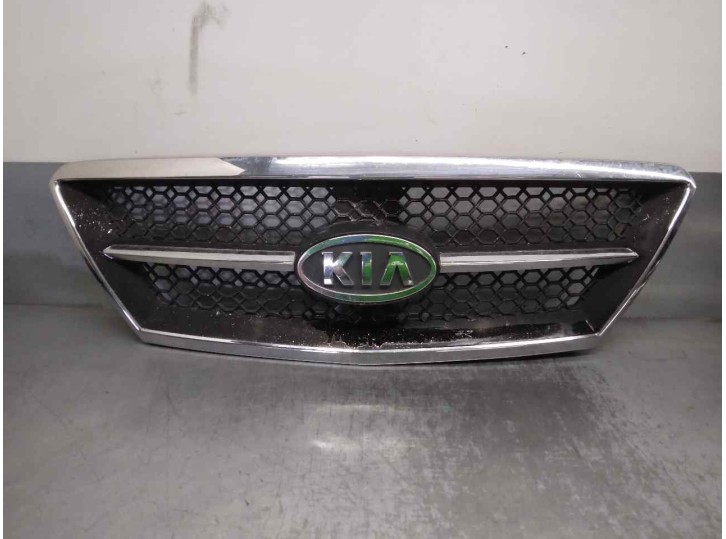 Recambio de rejilla delantera para kia sorento 2.5 crdi cat referencia OEM IAM 863503E010 