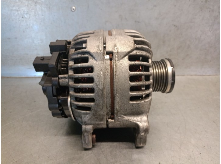 Recambio de alternador para skoda octavia ii (1z3) 1.2 tsi referencia OEM IAM F00MA445300 03F903023D F00MA445300 BOSCH