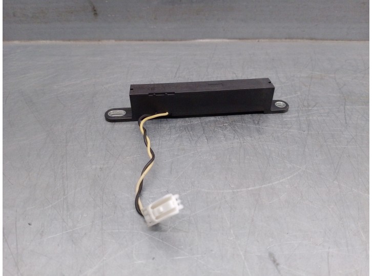 Recambio de antena para mazda cx-7 (er) 2.2 turbodiesel cat referencia OEM IAM EG24676N1A 