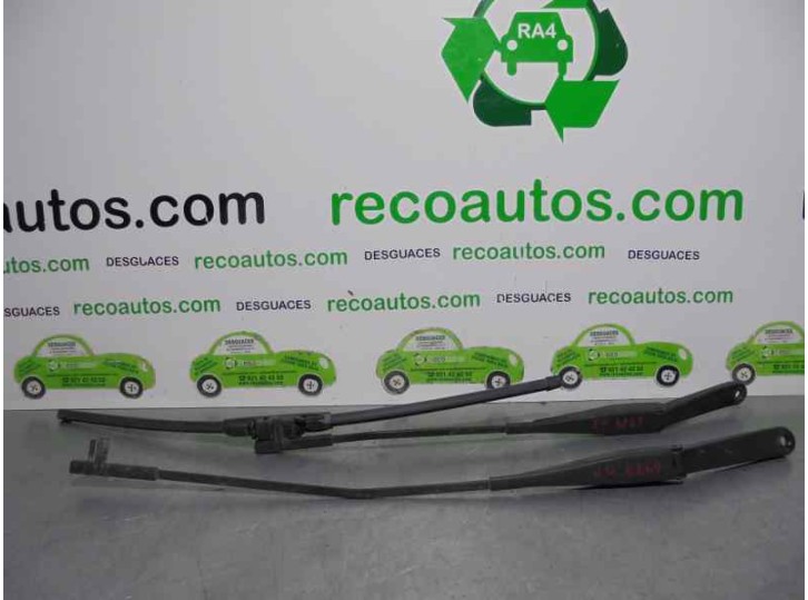 Recambio de brazo limpia delantero derecho para ford focus berlina (cap) 1.8 tdci turbodiesel cat referencia OEM IAM 