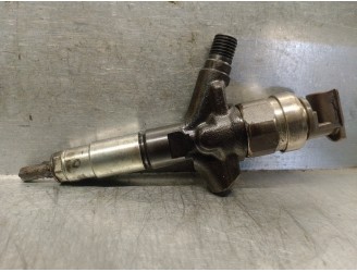 Replacement injector for Subaru Legacy Estate/Outback B14 2.0 CAT OEM IAM reference 16613AA030 16613AA030 DENSO