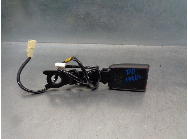 Recambio de enganche cinturon para mitsubishi lancer sportback (cx) 1.5 cat referencia OEM IAM E034501  