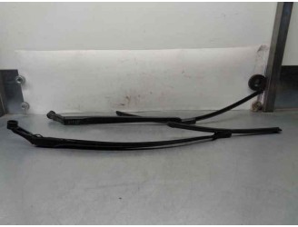 Recambio de brazo limpia delantero derecho para toyota avensis cross sport (t27) advance referencia OEM IAM 8521105090 852210509