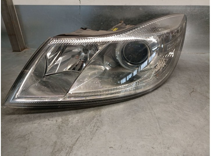 Recambio de faro izquierdo para skoda octavia ii (1z3) 1.2 tsi referencia OEM IAM 1Z1941015F 1Z1941017S 1EL247052 HELLA