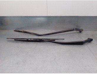 Recambio de brazo limpia delantero derecho para mazda cx-7 (er) 2.2 turbodiesel cat referencia OEM IAM GS1E67330 TD1167330 