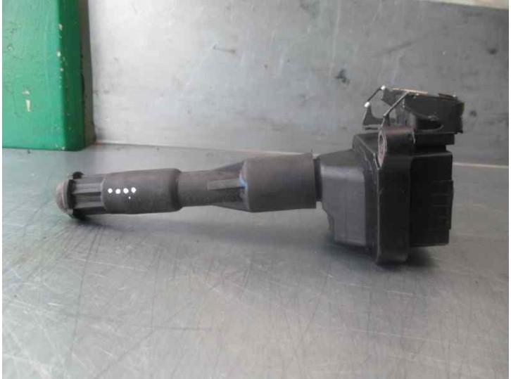 Recambio de bobina encendido para bmw serie 5 berlina (e39) 523i referencia OEM IAM 1703227 0221504004 BOSCH