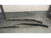 Recambio de brazo limpia delantero derecho para kia carens (un) 2.0 crdi referencia OEM IAM 0K2FB67321  