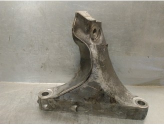 Recambio de soporte cambio para subaru legacy kombi/outback b14 2.0 cat referencia OEM IAM 30450AA030 30450AA030 