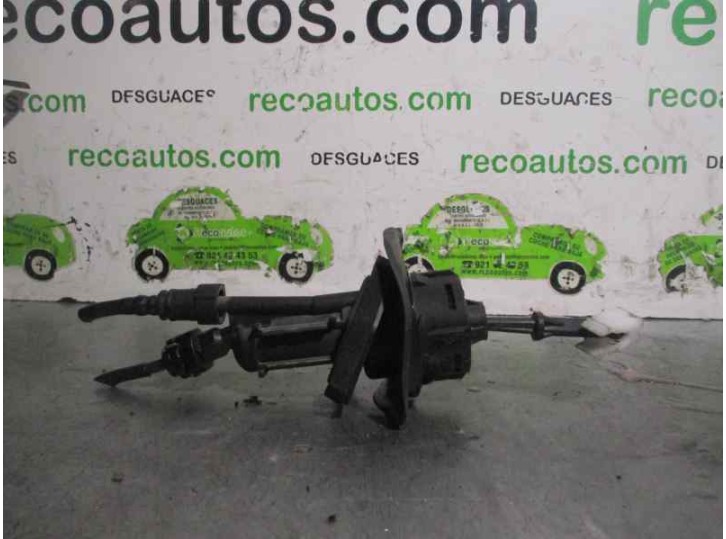 Recambio de bomba embrague para mazda 3 berlina (bk) 2.0 diesel cat referencia OEM IAM 3M517A543AE 061222 