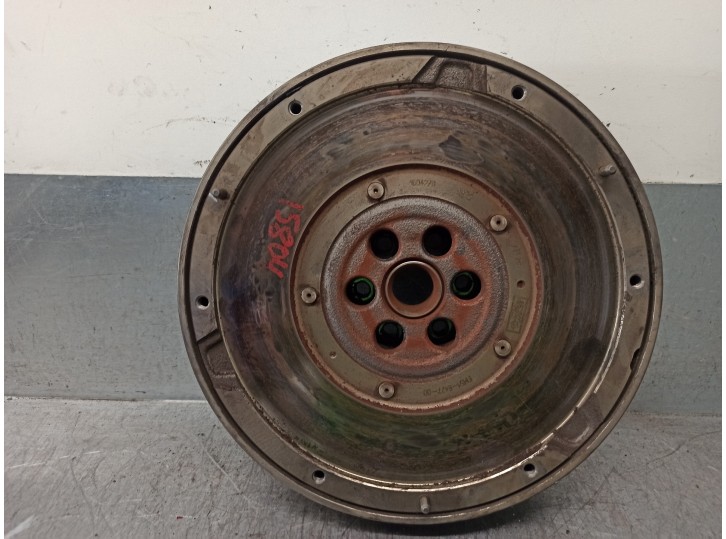 Replacement flywheel for Ford Focus III Touring 1.5 TDCi OEM IAM reference FM516477DD 