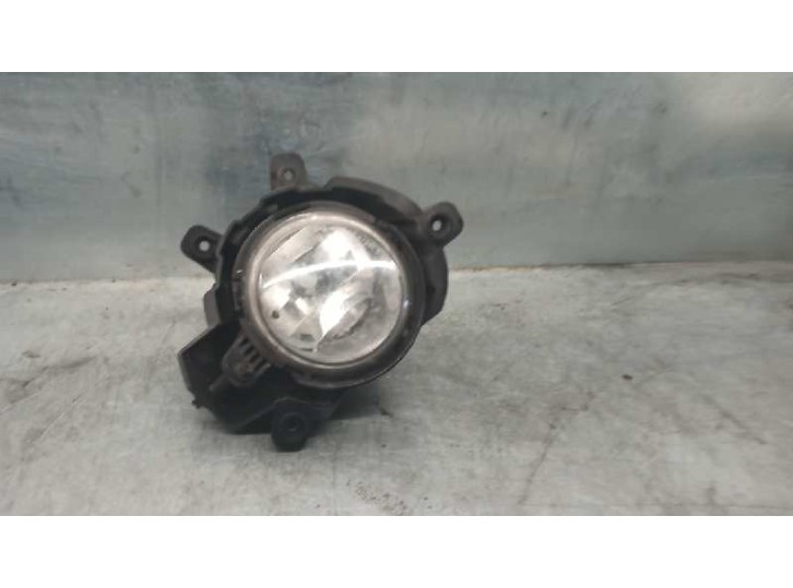 Recambio de faro antiniebla izquierdo para kia carens (un) 2.0 crdi referencia OEM IAM 922011D050 
