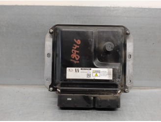 Recambio de centralita motor uce para subaru legacy kombi/outback b14 2.0 cat referencia OEM IAM 22611AP841 2758009843 DENSO