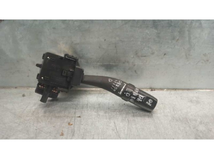 Replacement wiper switch for Kia Carens (UN) 2.0 CRDi OEM IAM reference 934201D400 