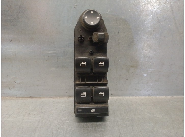 Recambio de mando elevalunas delantero izquierdo para bmw serie 5 berlina (e60) 3.0 turbodiesel cat referencia OEM IAM 6951906 3