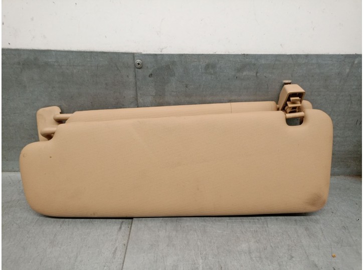 Replacement right sun visor for Porsche Cayenne (92A) 3.0 diesel OEM IAM reference 7P0857552D 95873155200 
