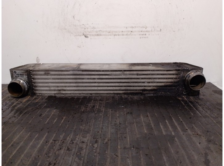 Recambio de intercooler para bmw serie 5 berlina (e60) 3.0 turbodiesel cat referencia OEM IAM 17517795823 F6438000 BEHR
