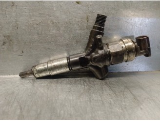 Replacement injector for Subaru Legacy Kombi/Outback B14 2.0 CAT OEM IAM reference 16613AA030 16613AA030 DENSO