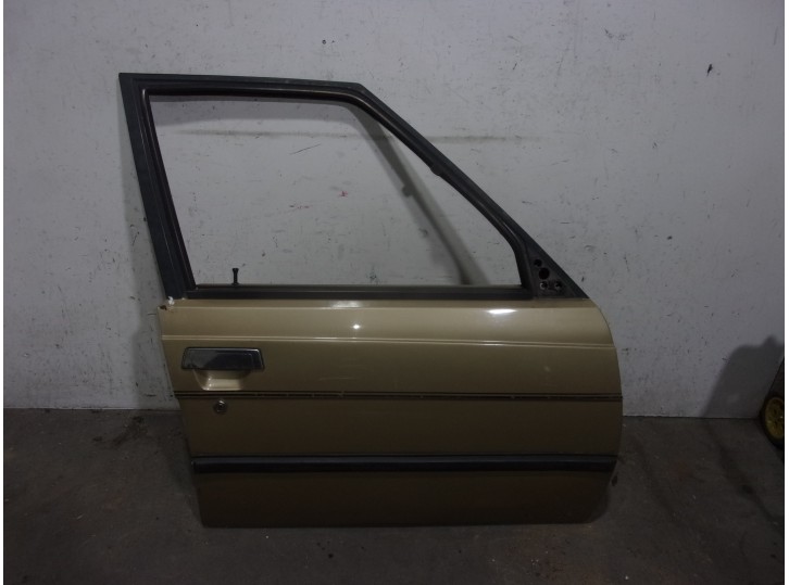 Recambio de puerta delantera derecha para renault 9 1.4 referencia OEM IAM MARRON 4 PUERTAS