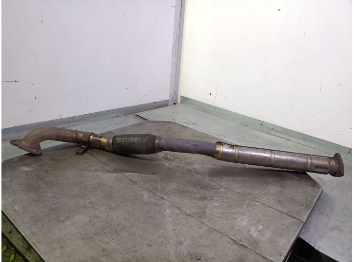 Recambio de tubo escape delantero para opel zafira / zafira family b (a05) 1.9 cdti (m75) referencia OEM IAM 5854304 5854304 