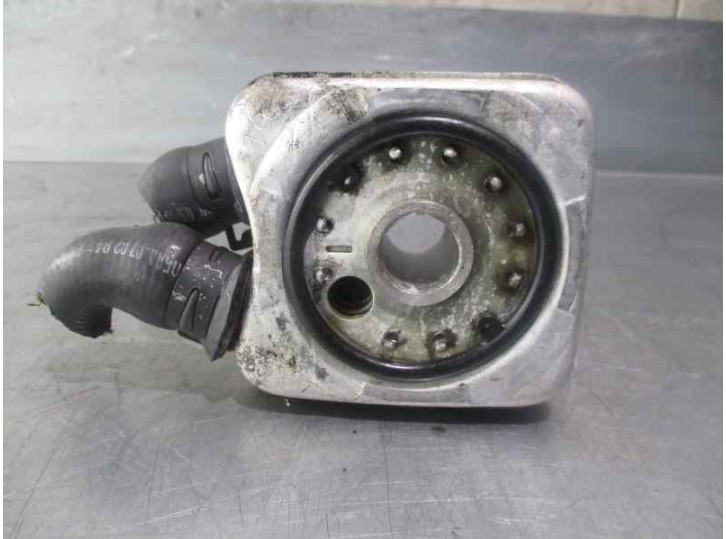 Recambio de enfriador aceite motor para volkswagen passat berlina (3b2) 1.8 referencia OEM IAM 068117021B 068117021BX 
