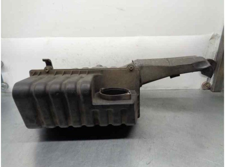 Recambio de carcasa filtro de aire para ssangyong rexton 2.7 turbodiesel cat referencia OEM IAM 2310008B03 