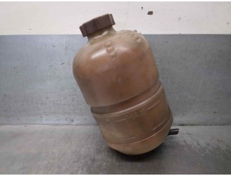 Recambio de deposito expansion para renault 9 1.4 referencia OEM IAM 7701203220  