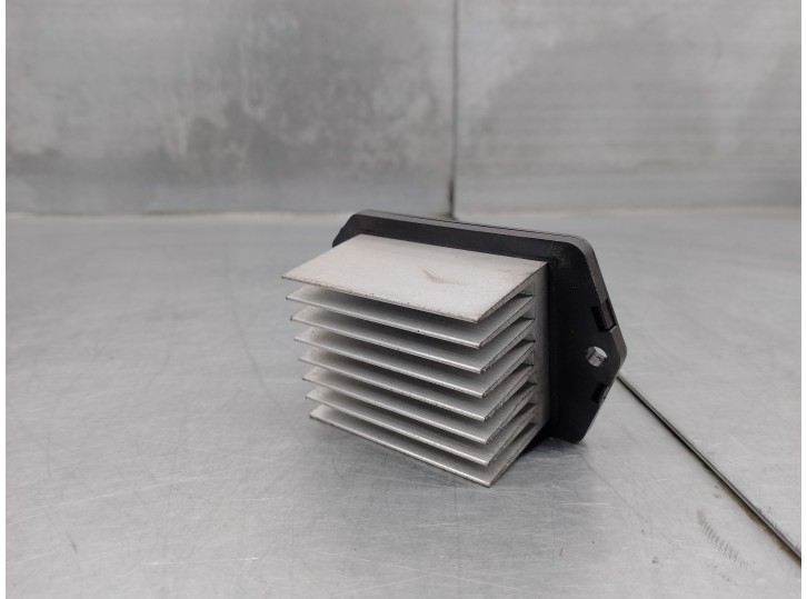 Recambio de resistencia calefaccion para subaru legacy kombi/outback b14 2.0 cat referencia OEM IAM 0778001070  DENSO